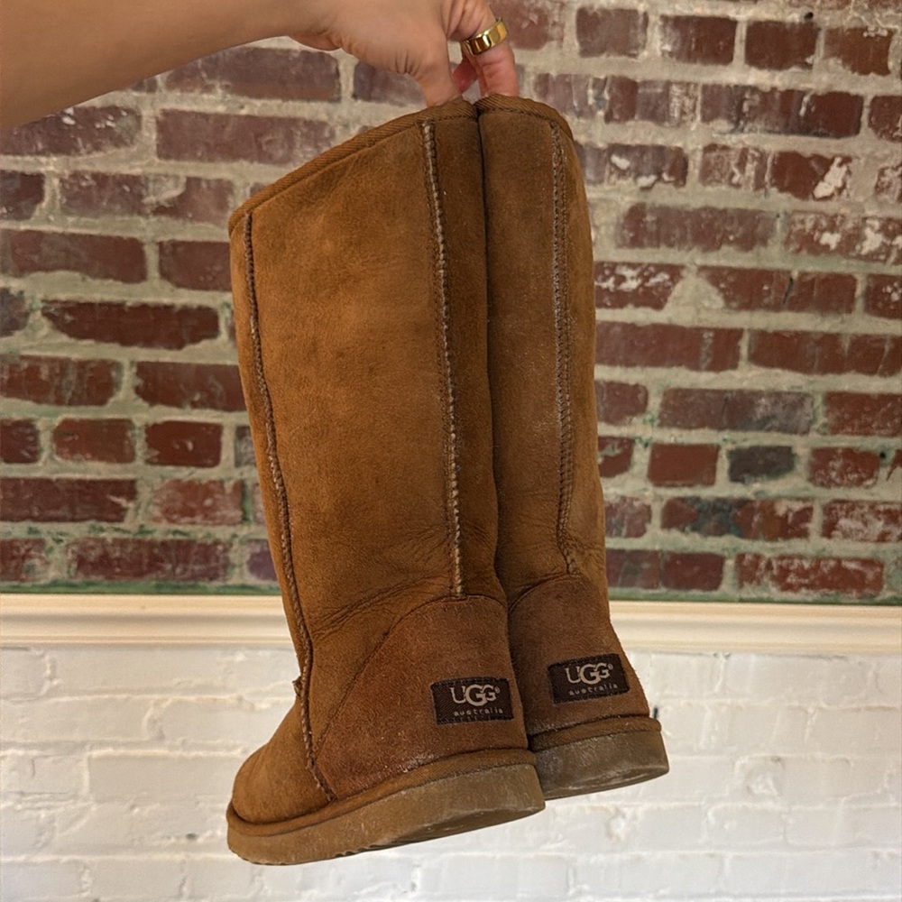 Uggs - image 3